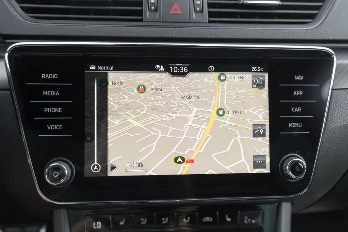 SKODA SUPERB
