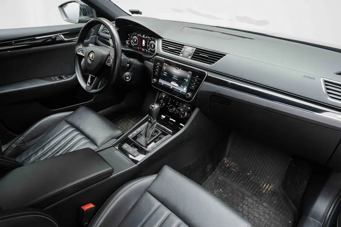 SKODA SUPERB