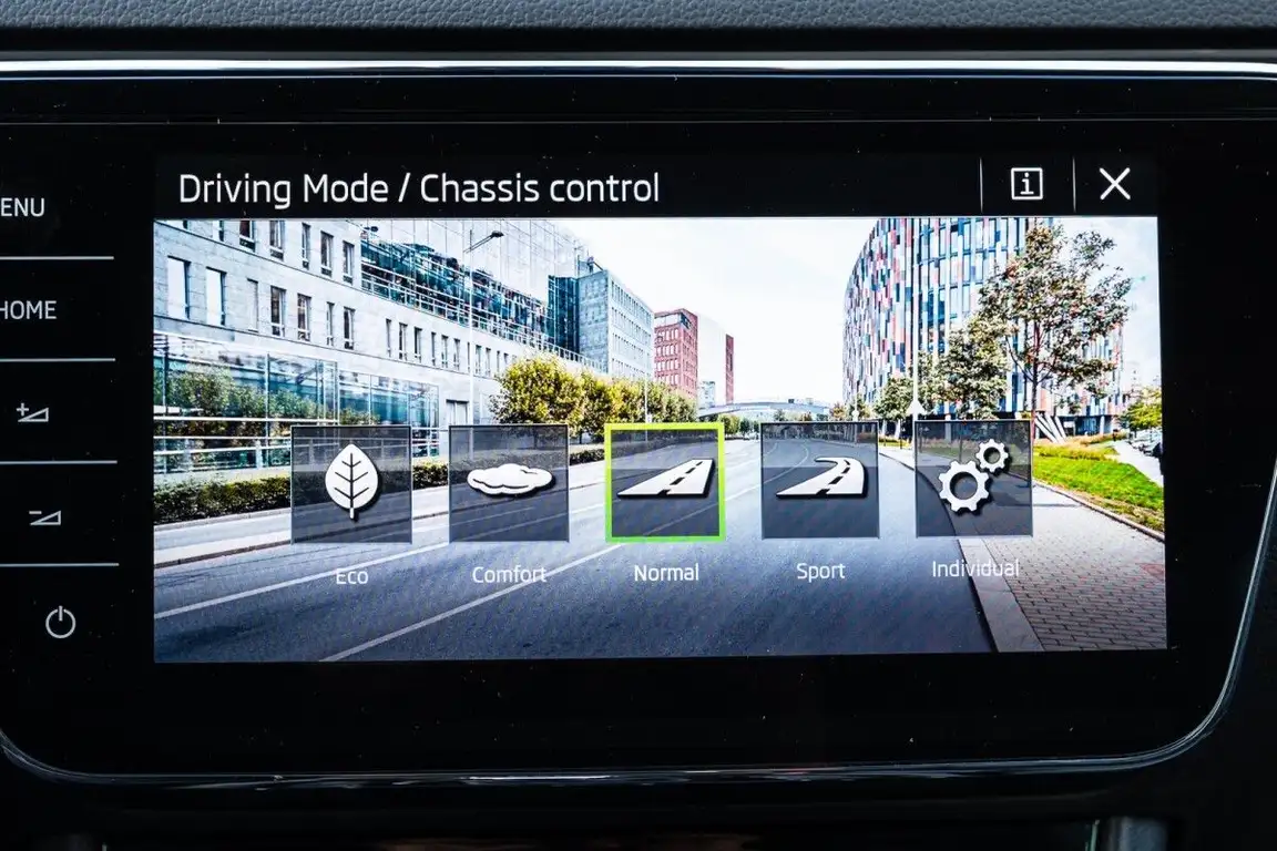 SKODA SUPERB