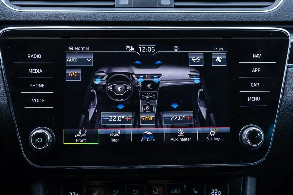 SKODA SUPERB