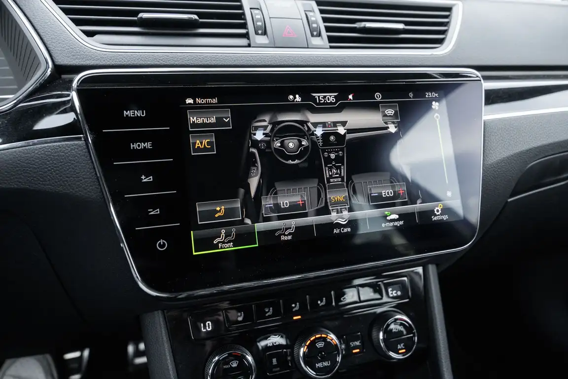 SKODA SUPERB