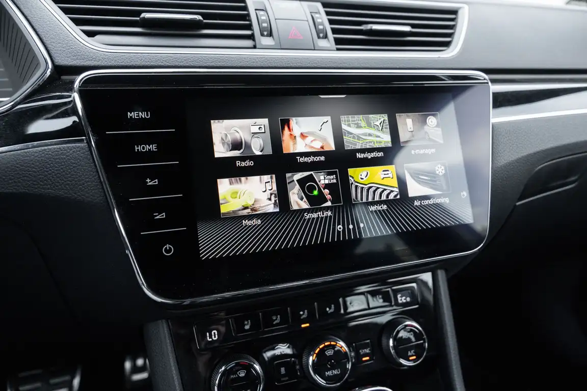 SKODA SUPERB