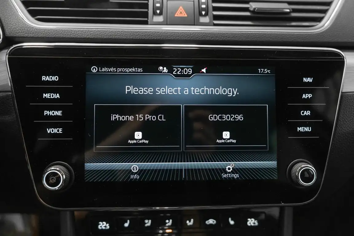 SKODA SUPERB