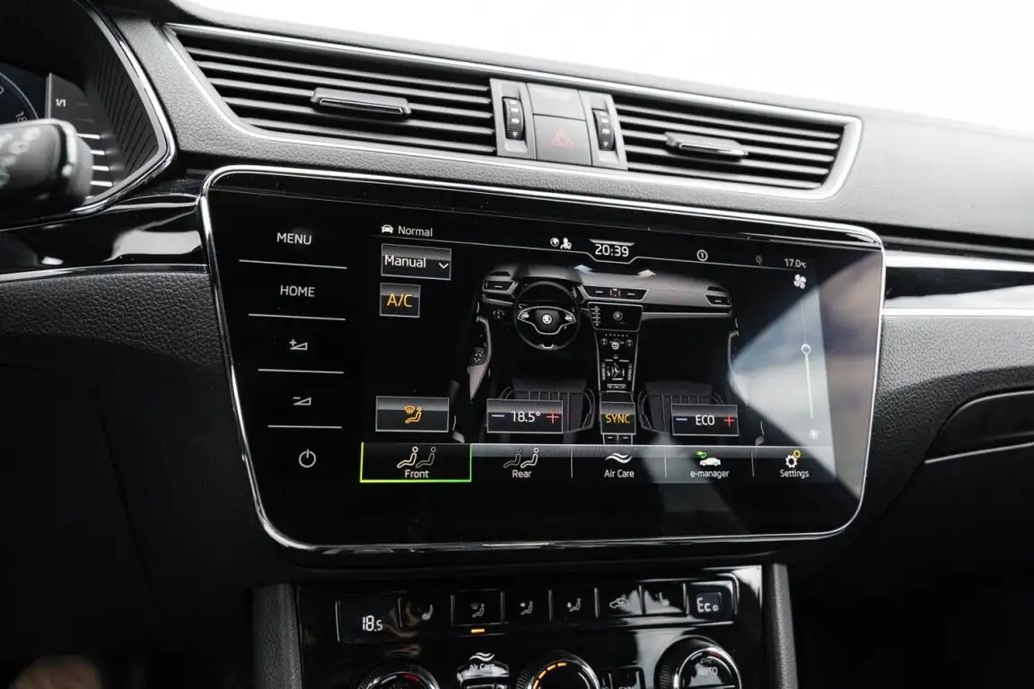SKODA SUPERB