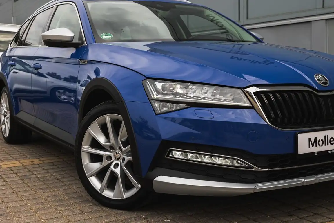 SKODA SUPERB