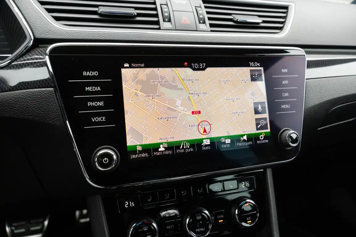 SKODA SUPERB