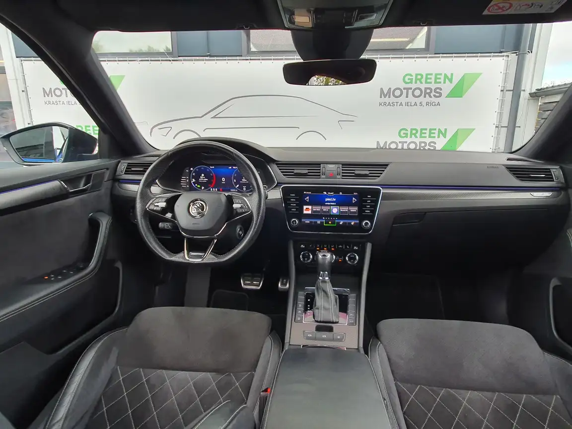 SKODA SUPERB