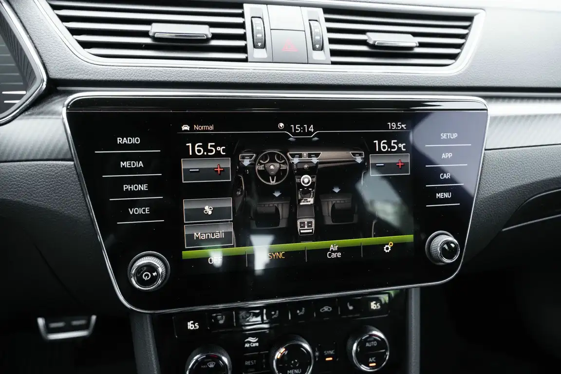 SKODA SUPERB