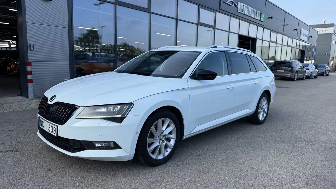 SKODA SUPERB