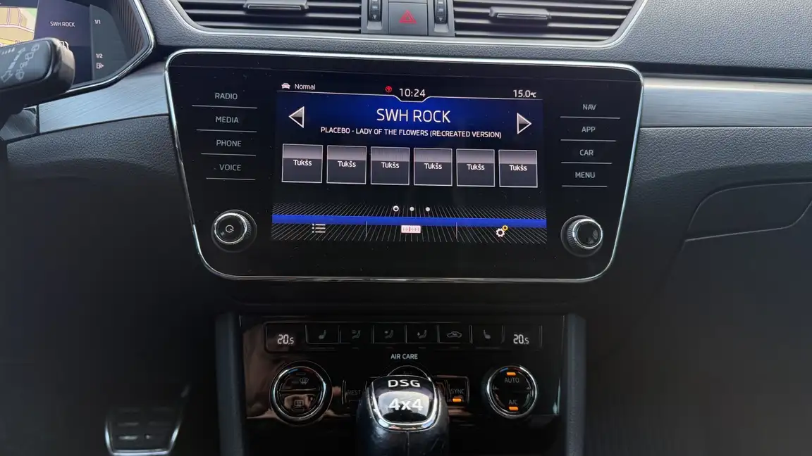 SKODA SUPERB