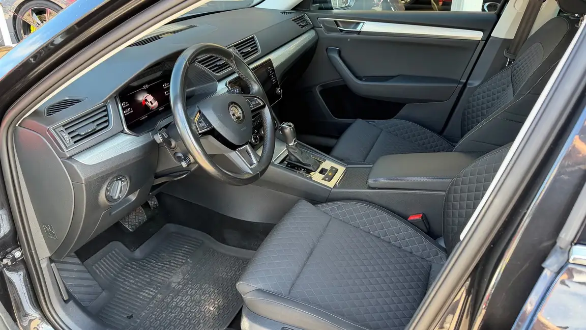 SKODA SUPERB