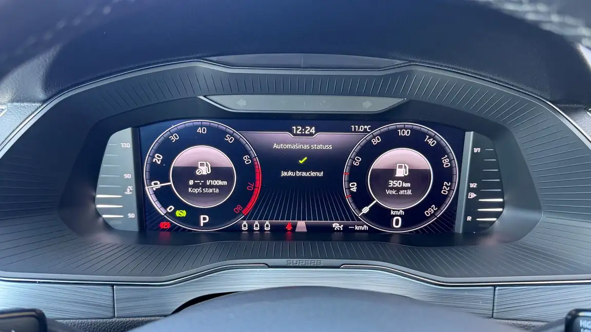 SKODA SUPERB