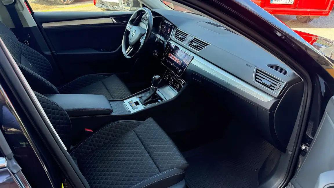 SKODA SUPERB