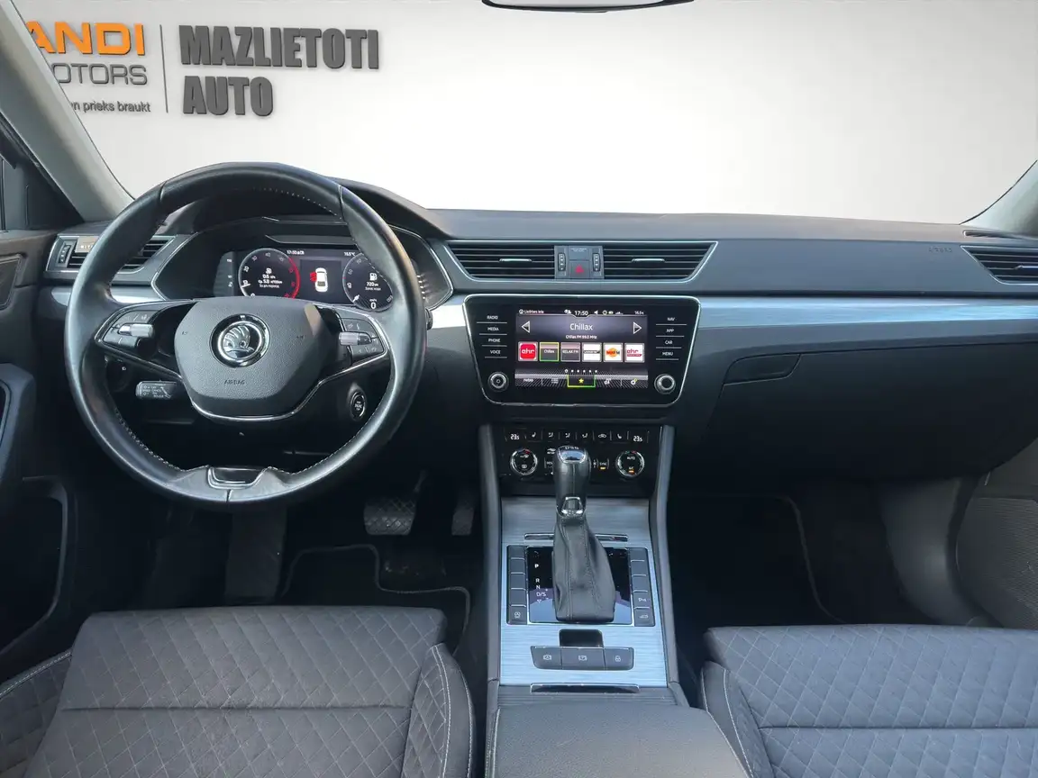 SKODA SUPERB