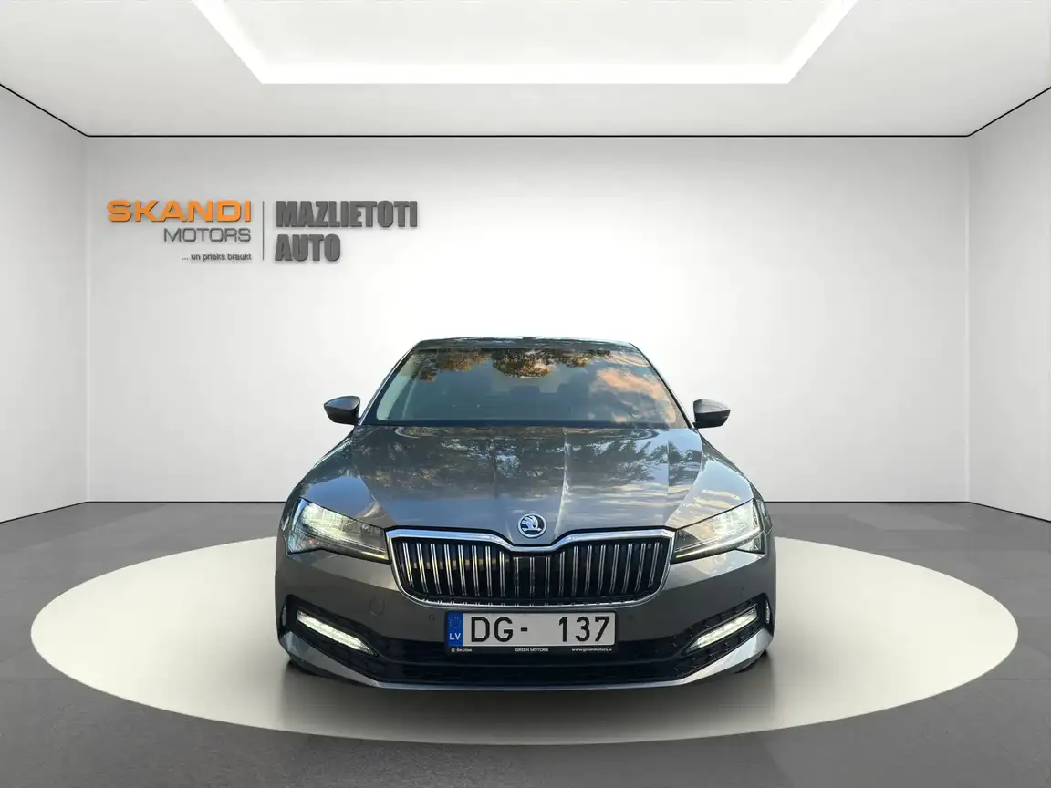SKODA SUPERB