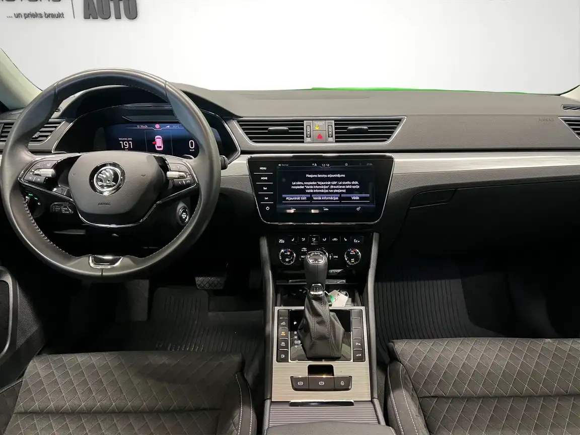 SKODA SUPERB
