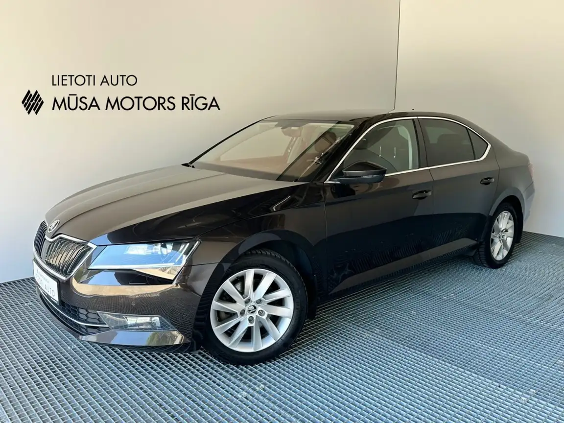 SKODA SUPERB