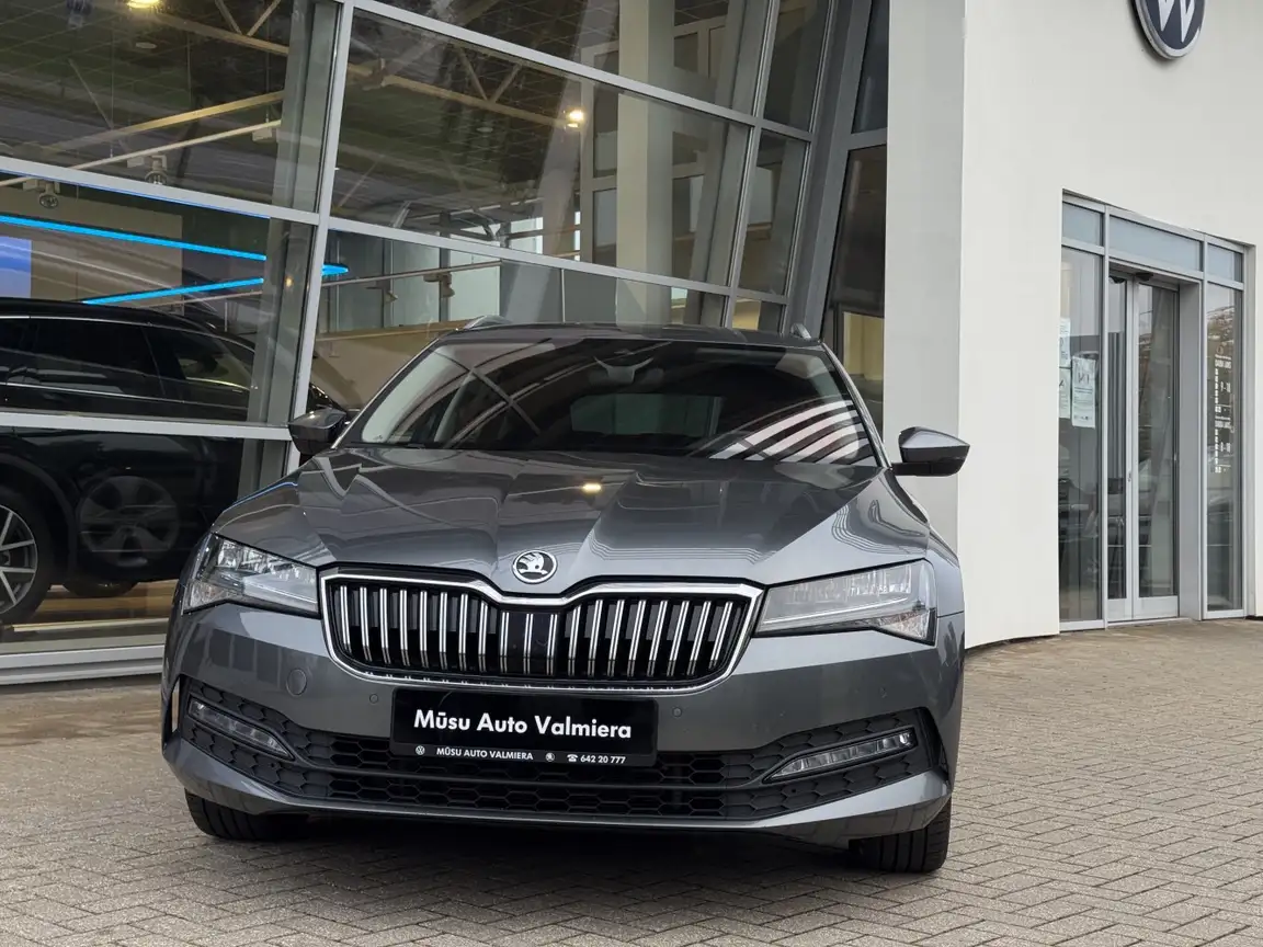 SKODA SUPERB