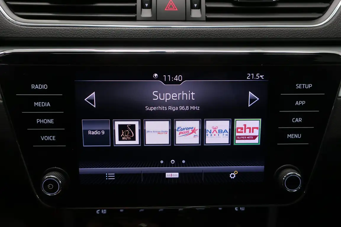 SKODA SUPERB