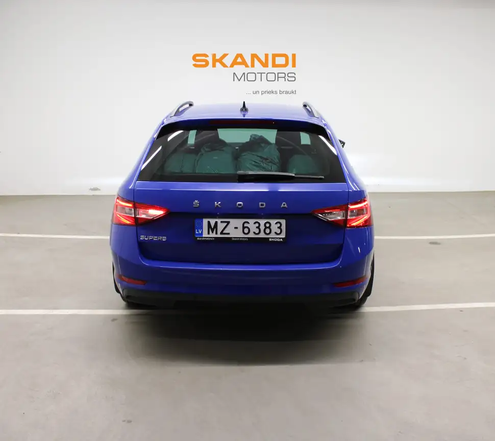 SKODA SUPERB
