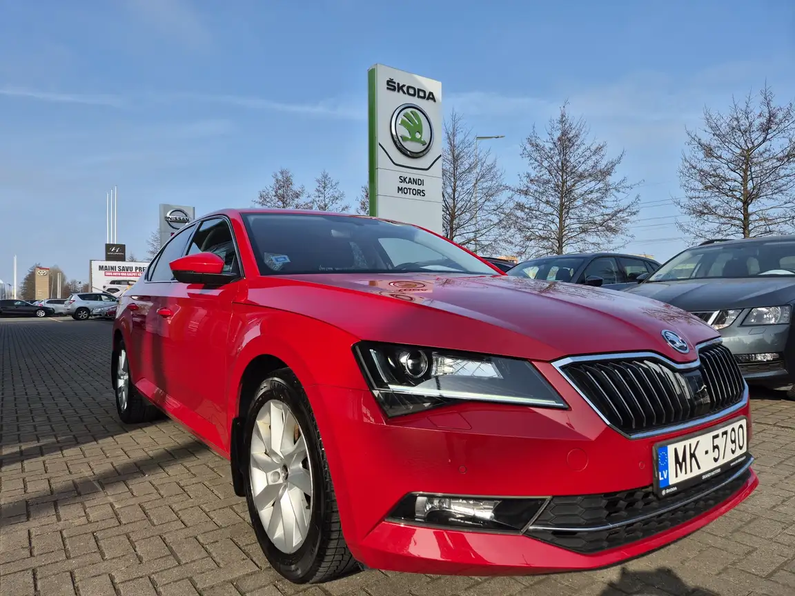 SKODA SUPERB