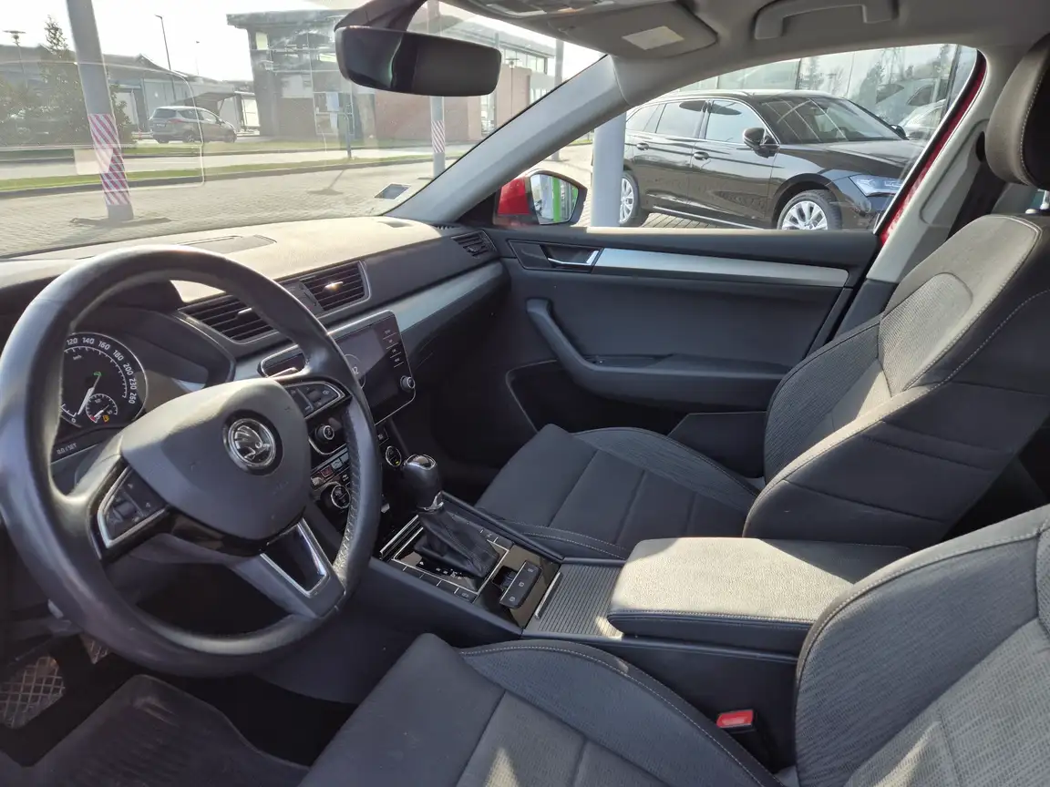 SKODA SUPERB