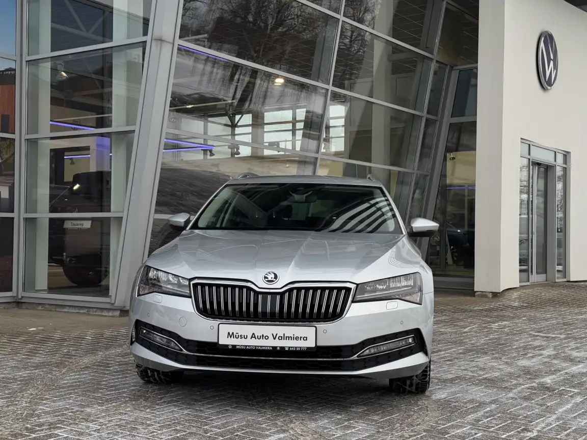 SKODA SUPERB