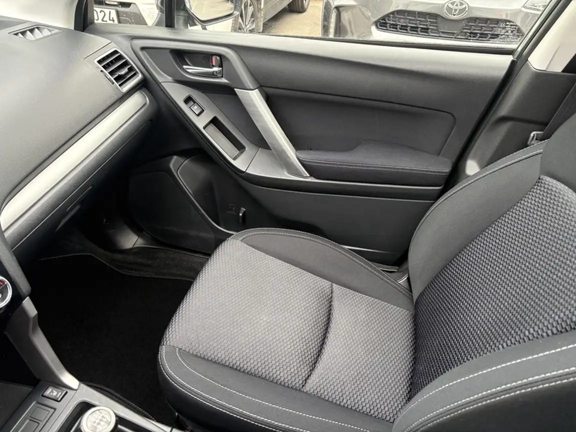 SUBARU FORESTER