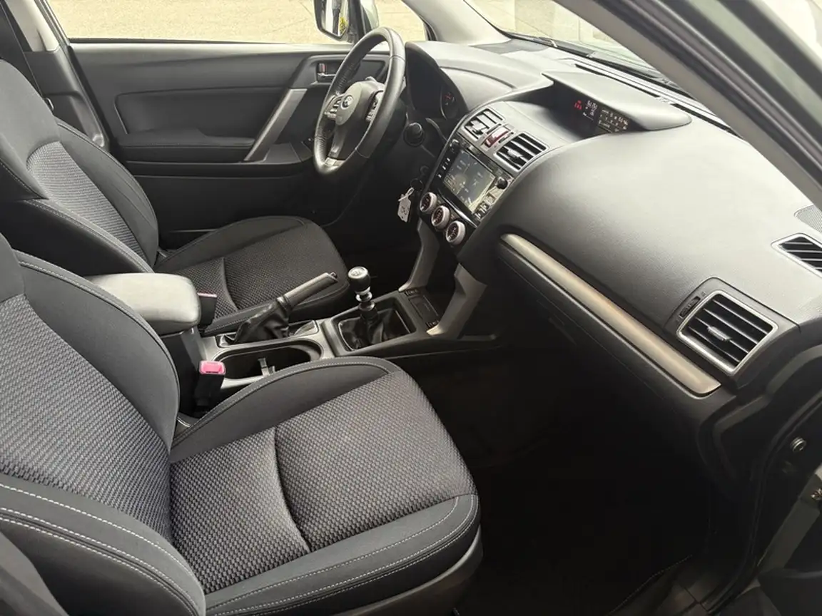 SUBARU FORESTER