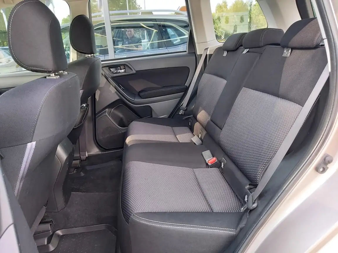 SUBARU FORESTER