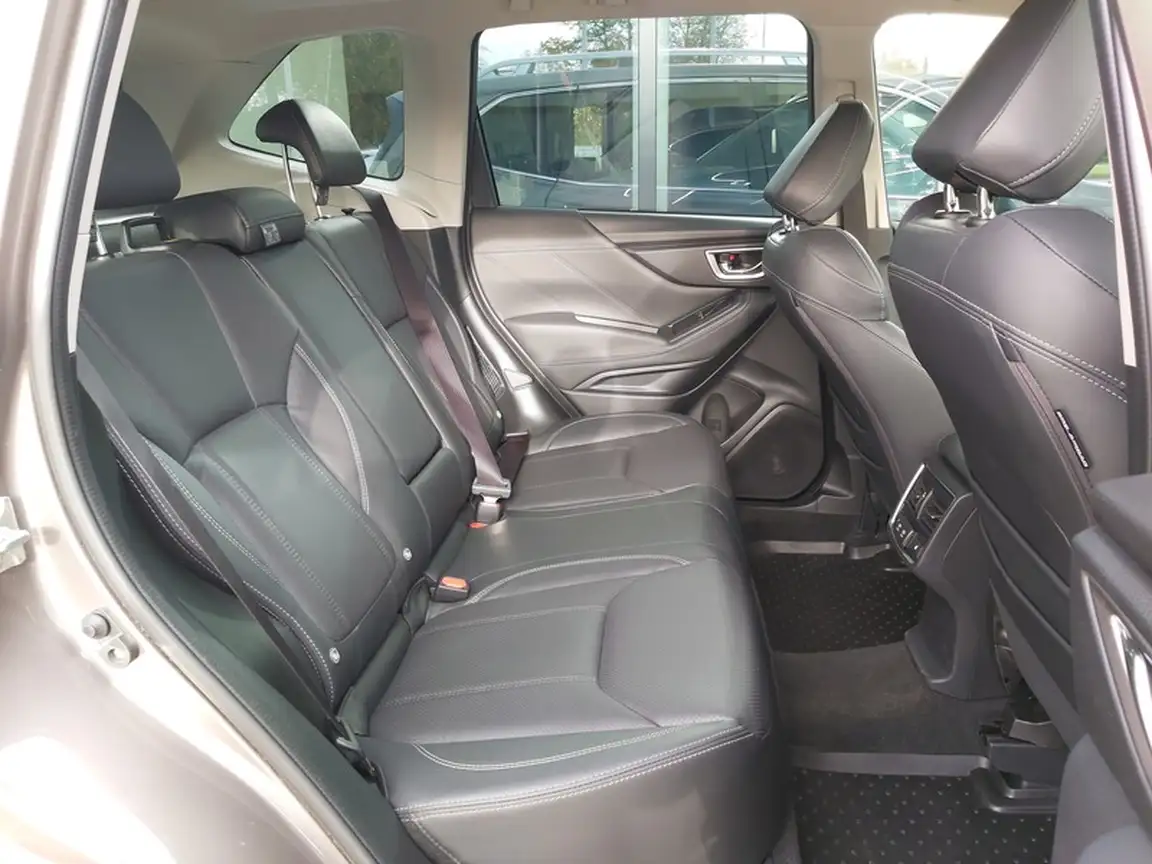 SUBARU FORESTER