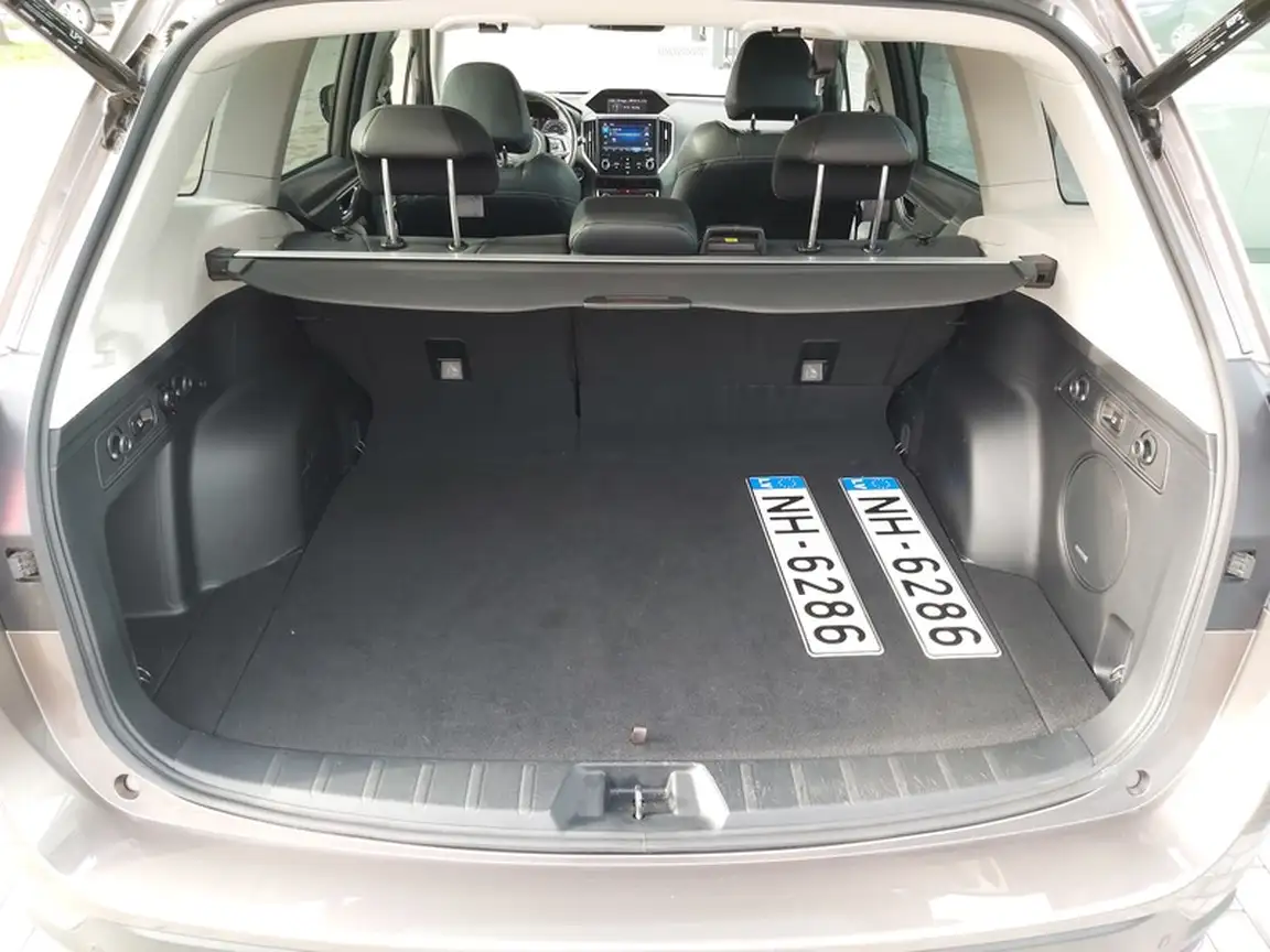 SUBARU FORESTER