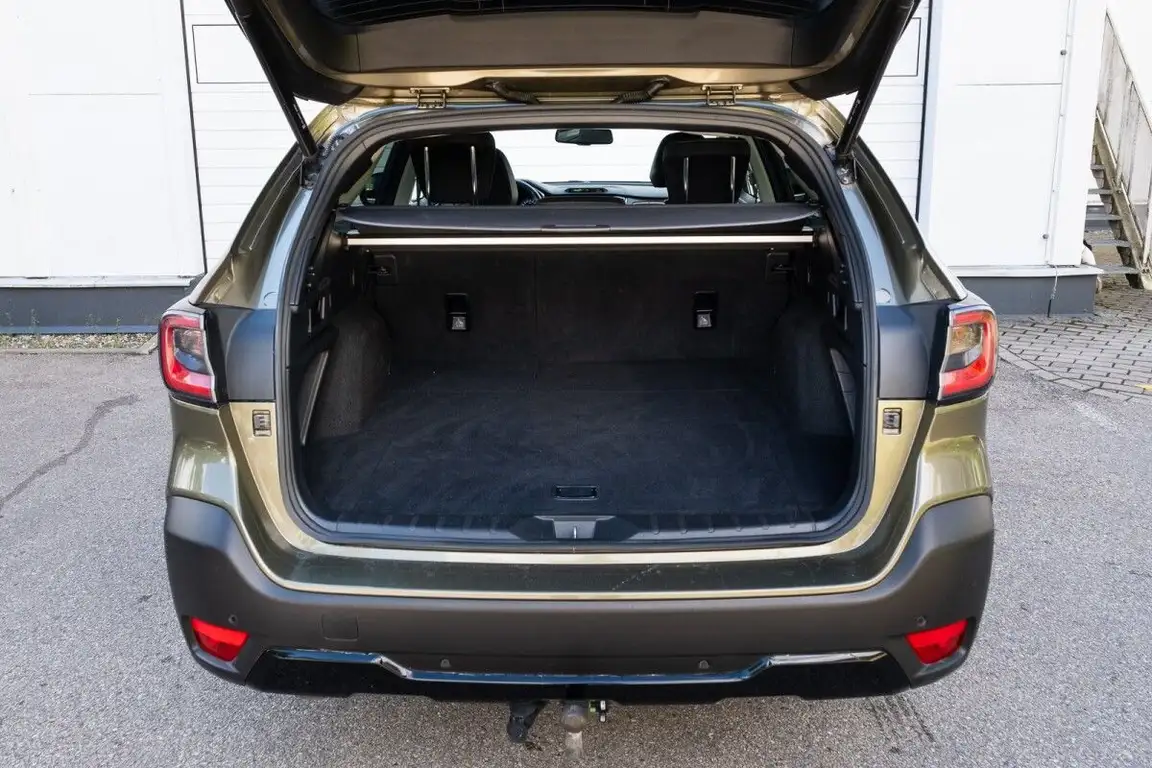 SUBARU OUTBACK