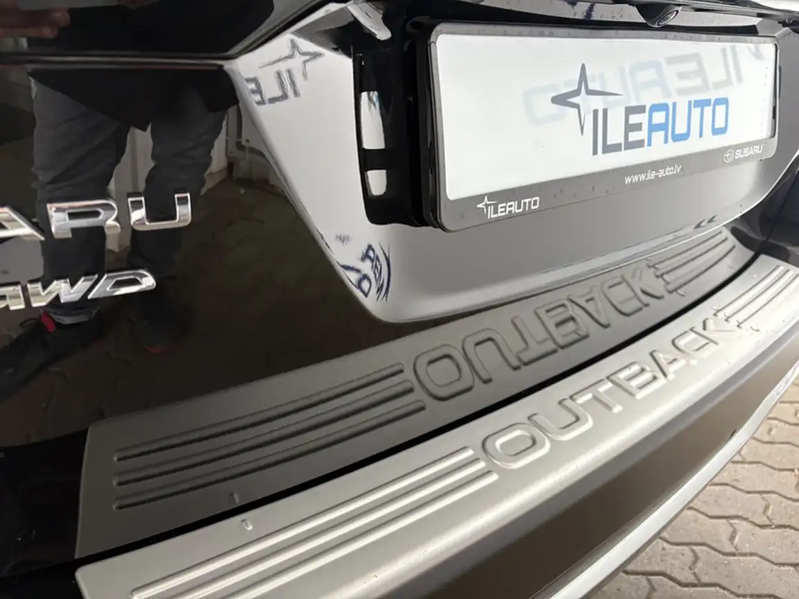 SUBARU OUTBACK