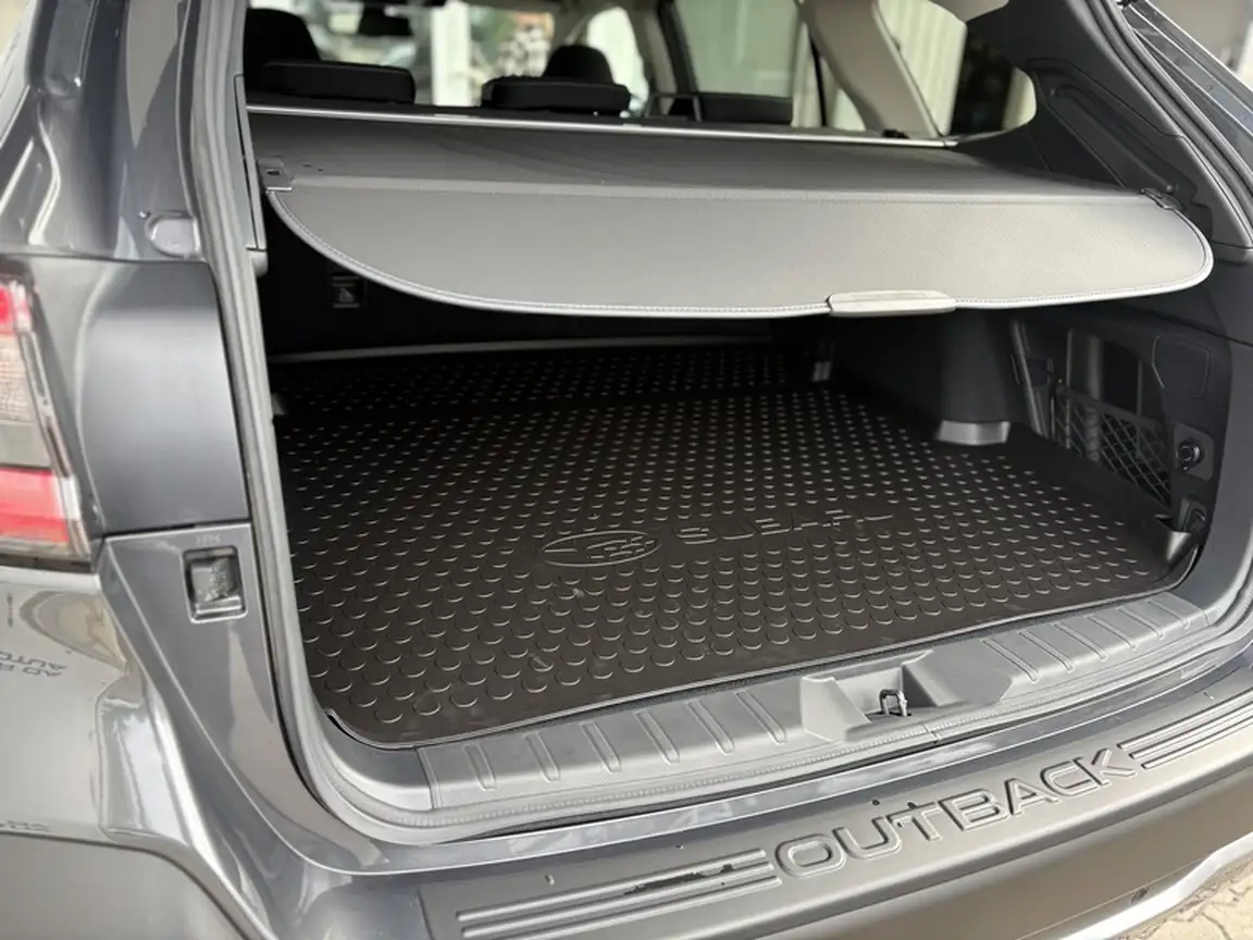 SUBARU OUTBACK