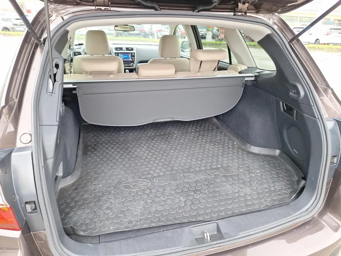 SUBARU OUTBACK