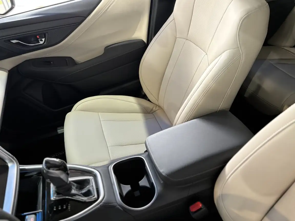 SUBARU OUTBACK