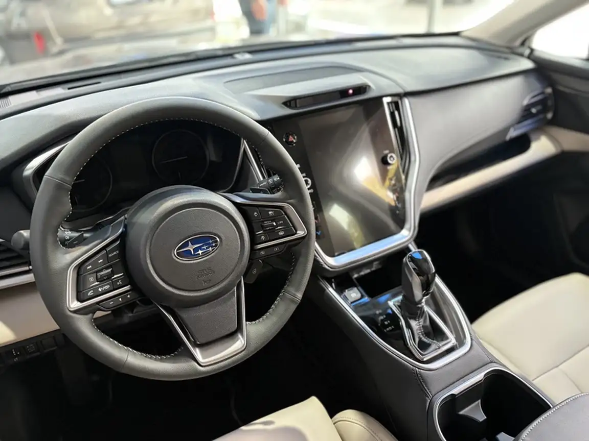 SUBARU OUTBACK