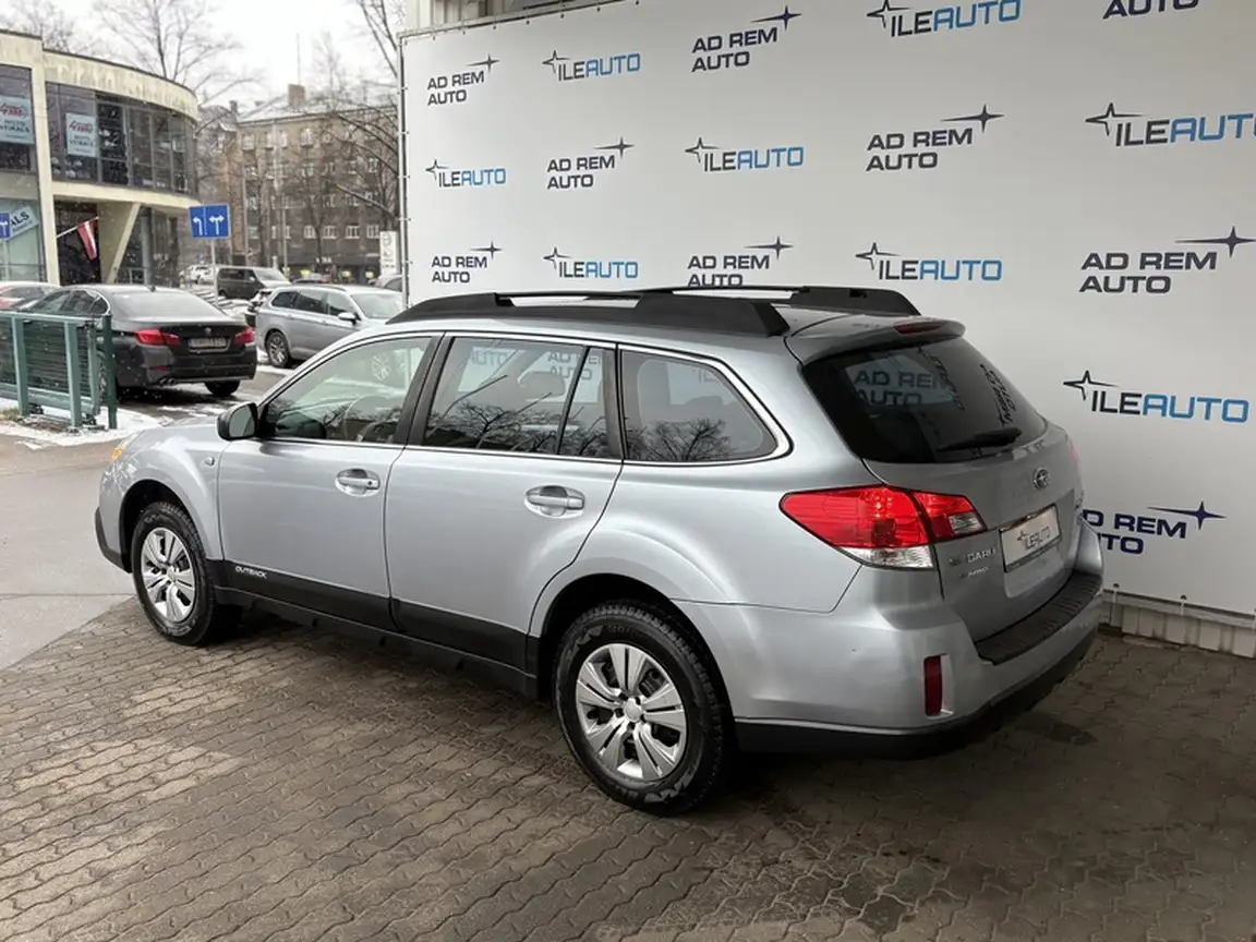 SUBARU OUTBACK