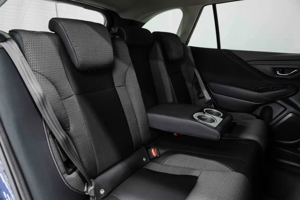SUBARU OUTBACK