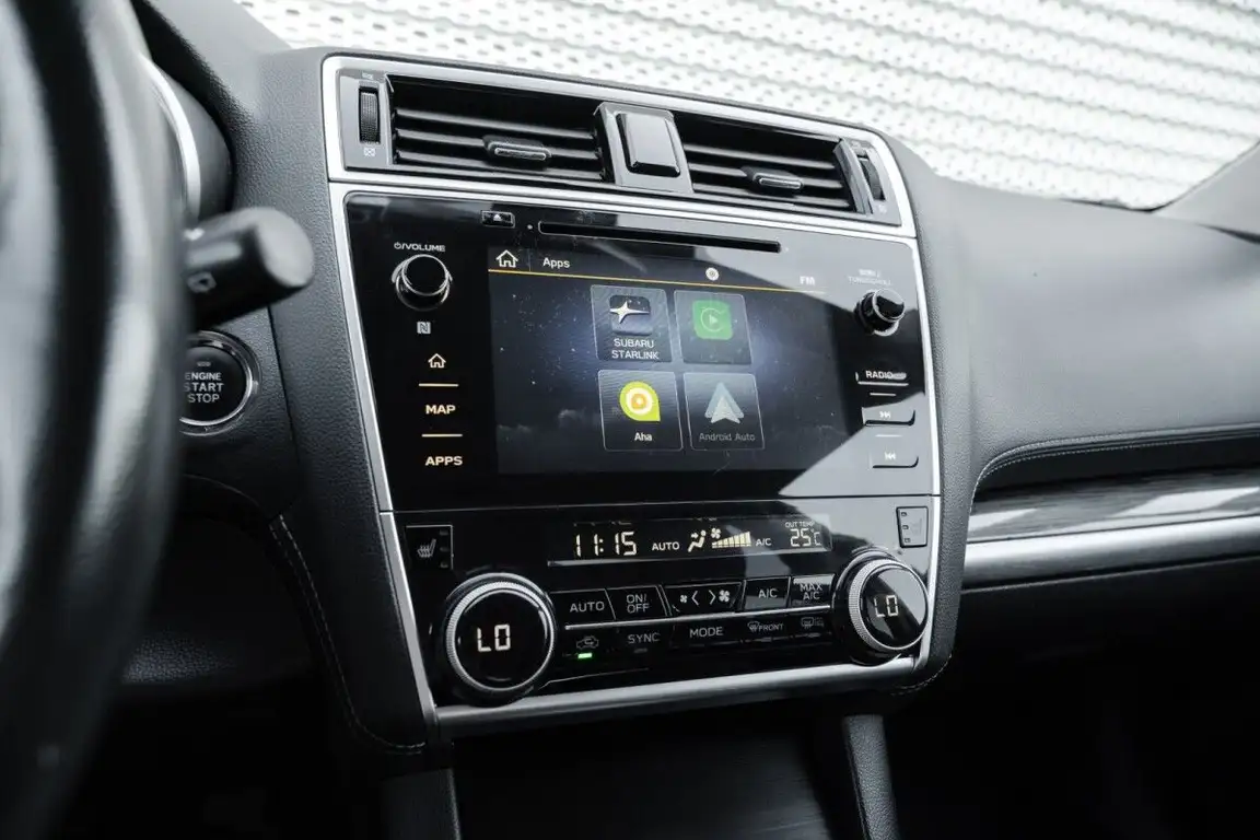 SUBARU OUTBACK