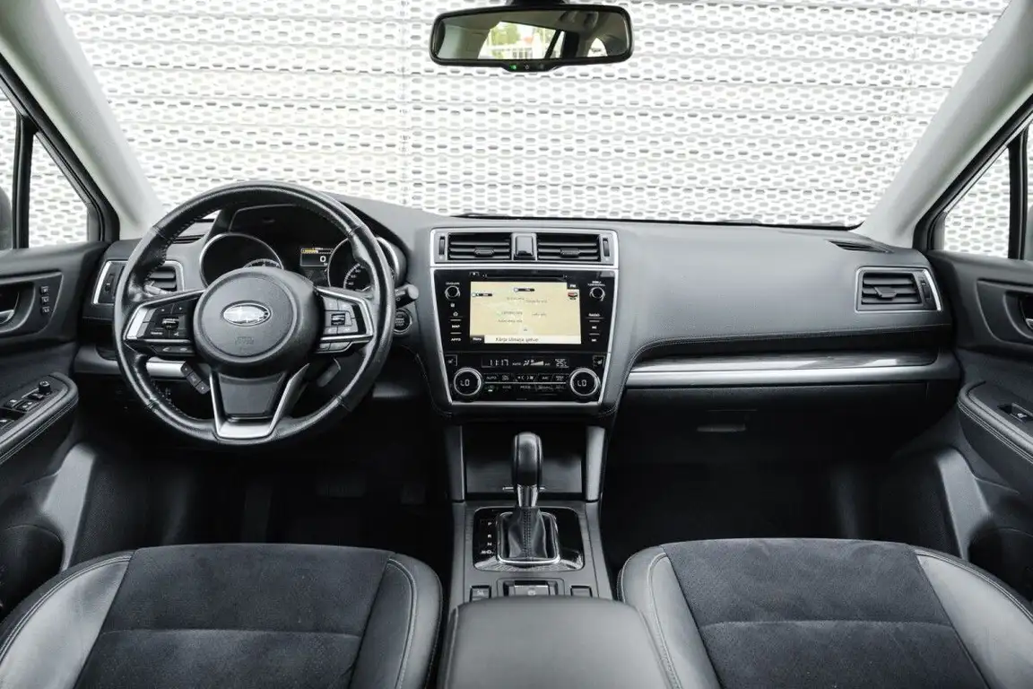 SUBARU OUTBACK