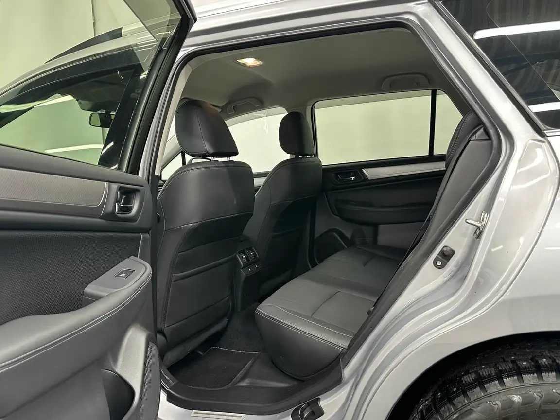 SUBARU OUTBACK