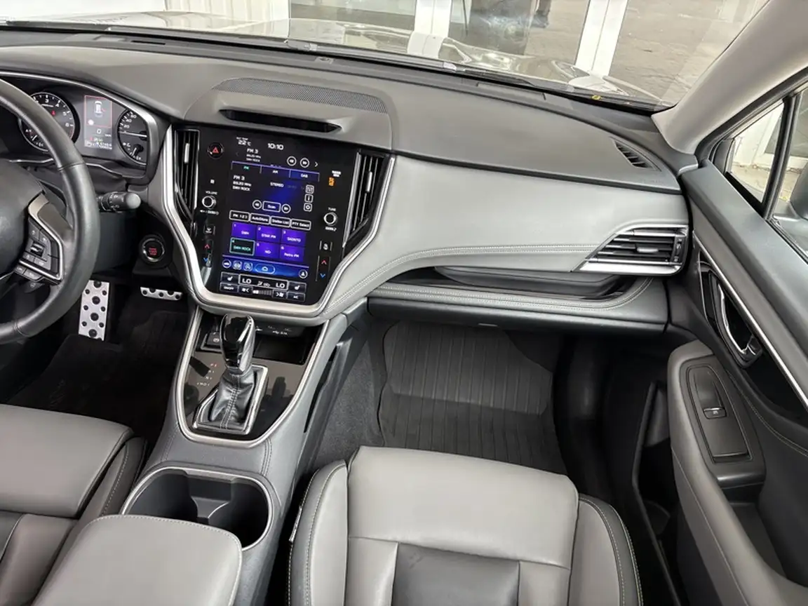 SUBARU OUTBACK