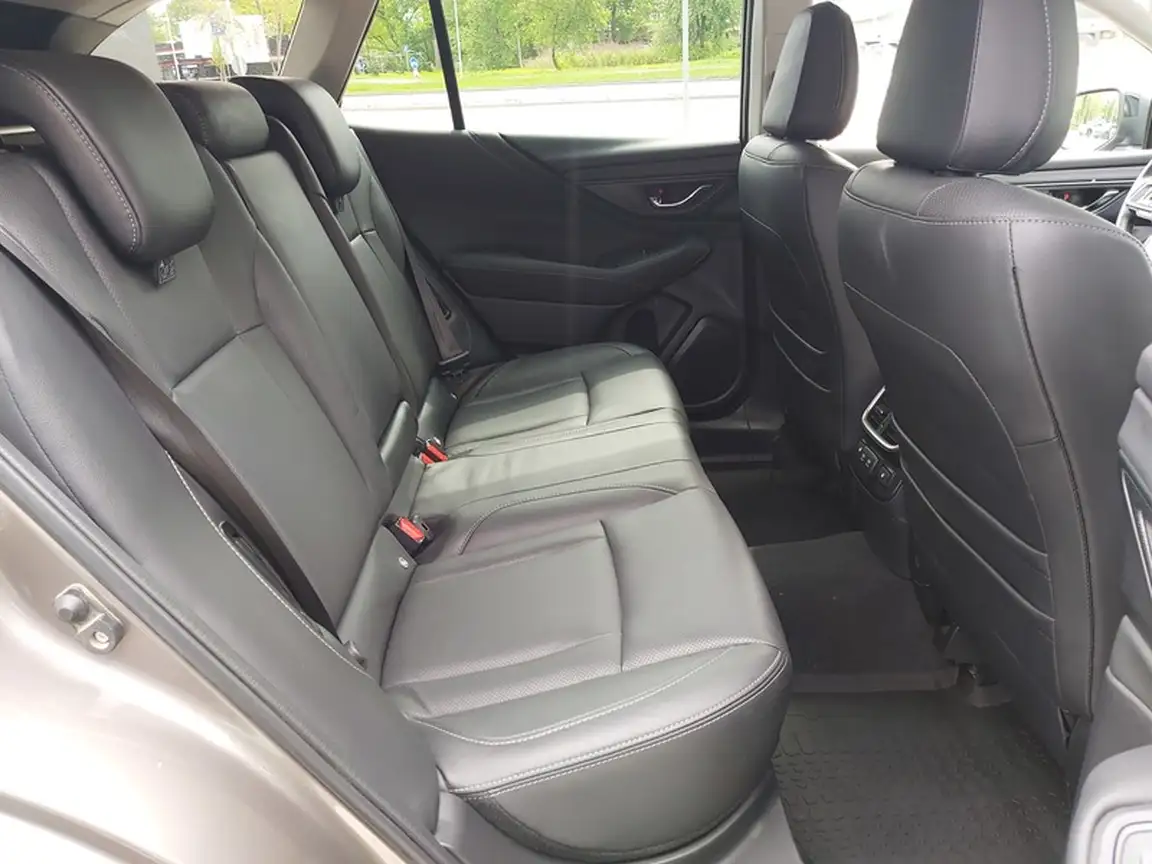 SUBARU OUTBACK