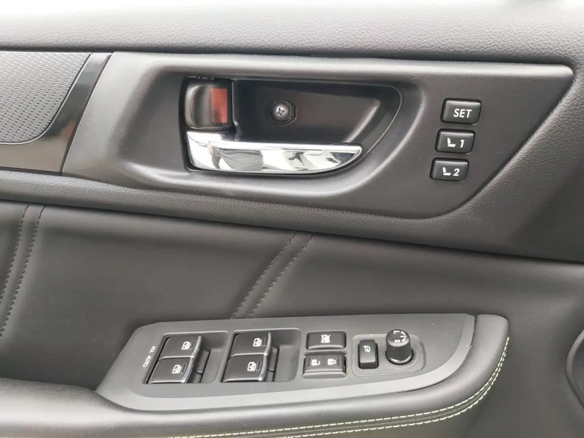 SUBARU OUTBACK