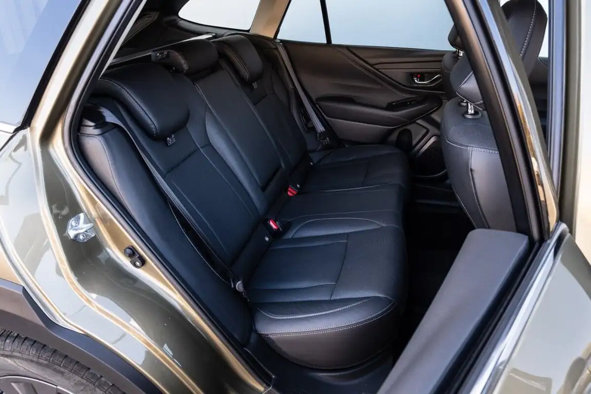 SUBARU OUTBACK