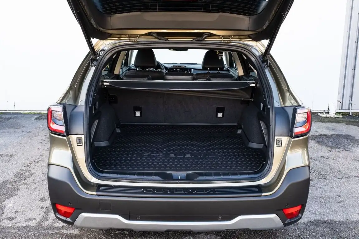 SUBARU OUTBACK