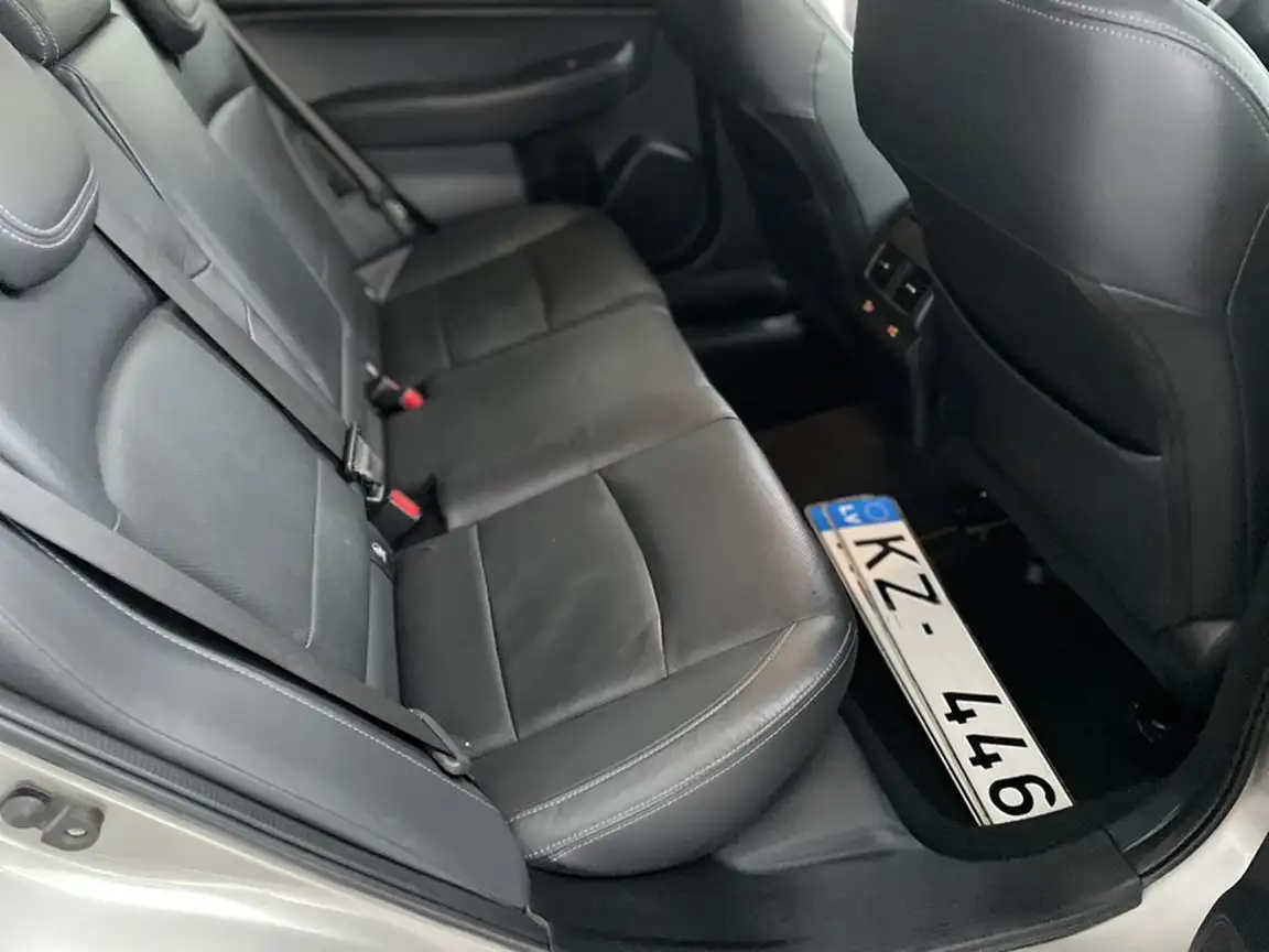 SUBARU OUTBACK