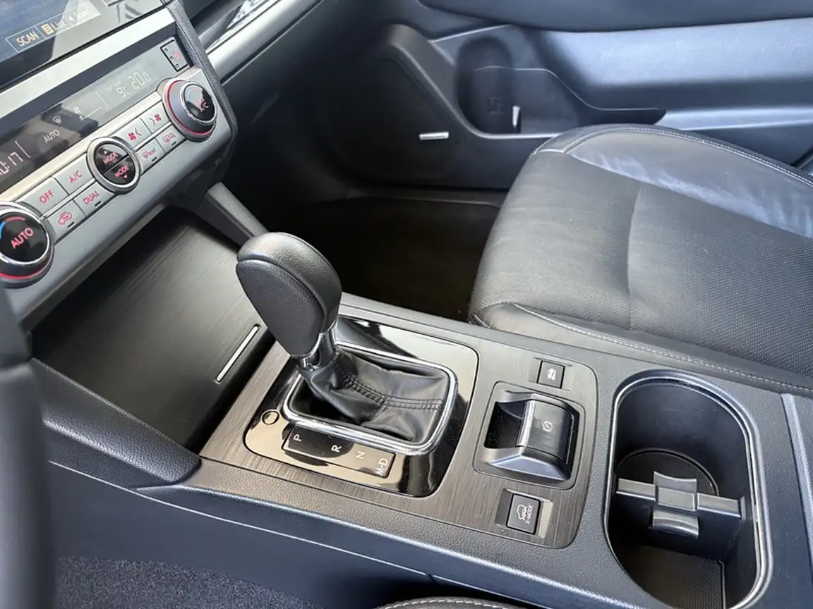 SUBARU OUTBACK